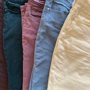 Gloria Vanderbilt Amanda jeans. Size 12